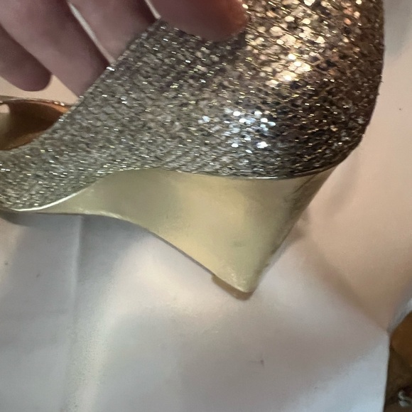 Badgley Mischka Gold Glitter Wedges for Special Occasions - Picture 6 of 9